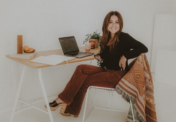 How Writers Build Trustworthy Online Identities